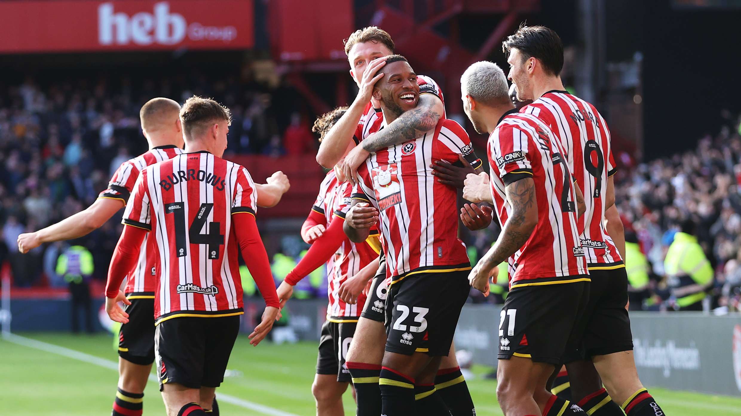 赛中展现出 赛中展现出